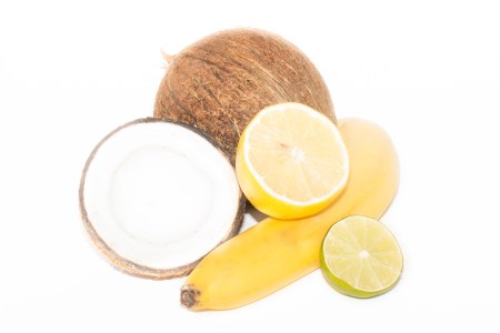 кокос, банан и лимон